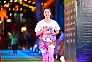 BIB: 5045, 10210
                            <button type="button" onclick="openModal(21803925)" class="btn btn-primary btn-sm float-right btn-popup" data-toggle="modal" data-target=".modal-high-quality">
                        <i class="fas fa-shopping-cart"></i> Add to Cart
                    </button>
                                            <button type="button" onclick="isThisMe(21803925, true)" class="btn btn-success btn-sm float-right btn-popup btn-isme hidden" data-toggle="tooltip" data-placement="bottom" title="นี่คือรูปของคุณใช่ไหม คลิกที่นี่เพื่อเอาเข้าอัลบั้ม">
                        <i class="fas fa-plus"></i> Add to album
                    </button>
                    <button type="button" onclick="isThisMe(21803925, false)" class="btn btn-warning btn-sm float-right btn-popup btn-isnotme hidden">
                        <i class="fas fa-ban"></i> Remove from album
                    </button>